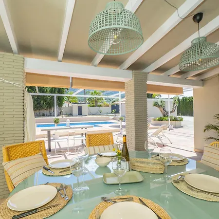 Villa Tranquila El Retiro * Malaga
